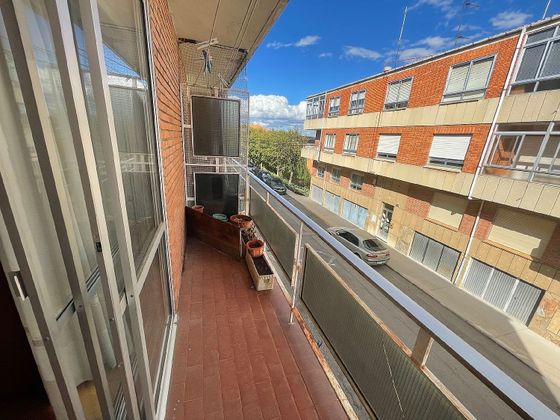 Foto 2 de Pis en venda a Astorga de 4 habitacions amb terrassa i calefacció