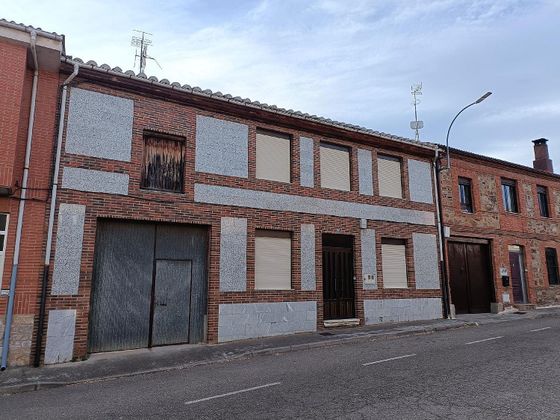 Foto 1 de Casa en venta en San Justo de la Vega de 4 habitaciones con garaje