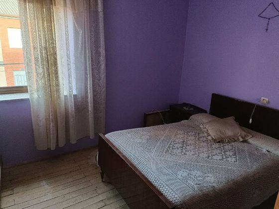 Foto 2 de Casa en venda a San Justo de la Vega de 4 habitacions amb garatge