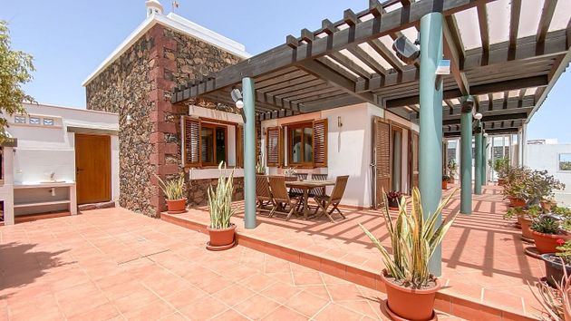 Foto 2 de Xalet en venda a Tías pueblo de 4 habitacions amb terrassa i piscina