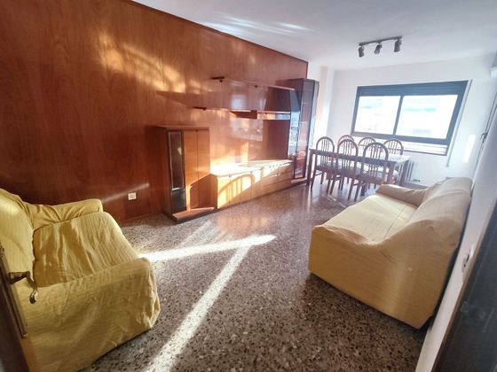 Foto 2 de Piso en venta en calle De Pablo Sarasate de 3 habitaciones con terraza y garaje