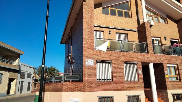 Foto 1 de Casa adossada en venda a calle De L Fuertes Vidosa de 6 habitacions amb terrassa i balcó