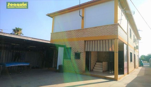 Foto 1 de Venta de casa rural en Alcolea de 8 habitaciones con terraza y aire acondicionado