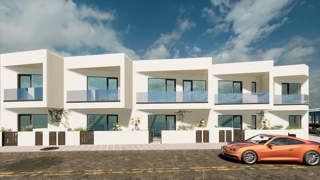 Foto 1 de Dúplex en venda a Tinajo de 3 habitacions amb terrassa i piscina