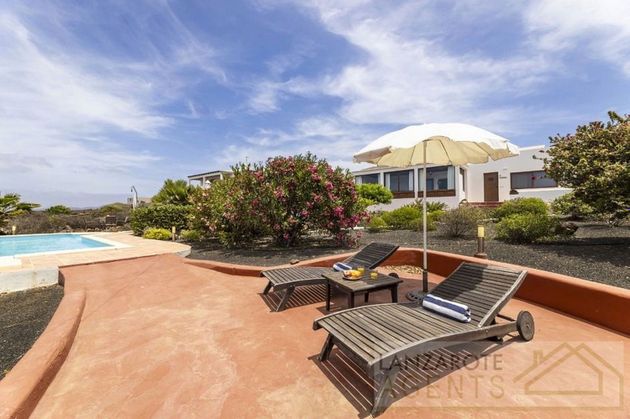 Foto 1 de Chalet en venta en Las Breñas de 4 habitaciones con terraza y piscina