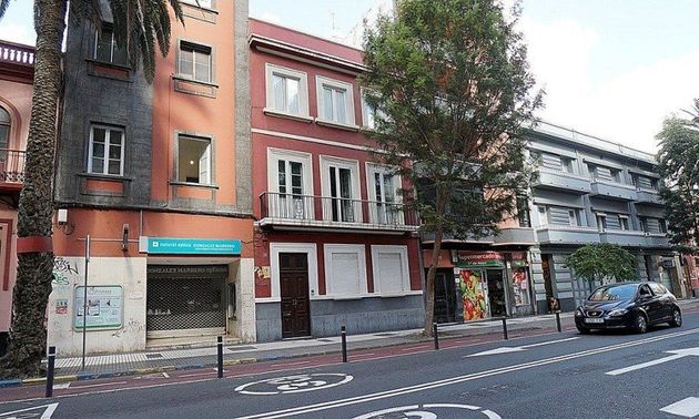 Foto 1 de Pis en venda a avenida Primero de Mayo de 4 habitacions amb terrassa