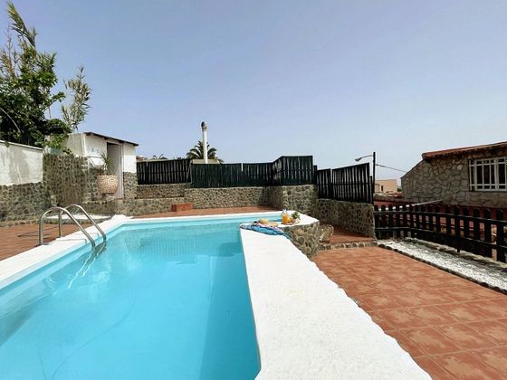 Foto 1 de Casa en venda a Las Torres de 6 habitacions amb terrassa i piscina