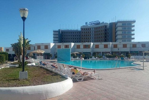 Foto 1 de Dúplex en lloguer a Playa del Inglés de 2 habitacions amb terrassa i piscina