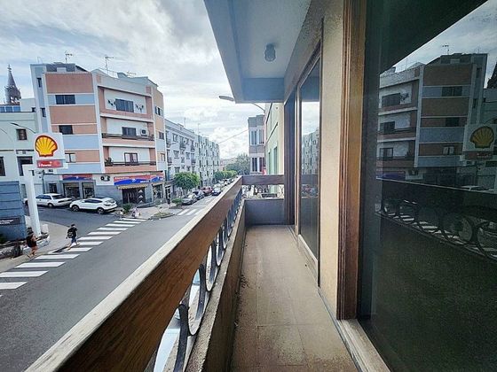 Foto 2 de Venta de piso en calle Juan de Bethencourt Domínguez de 5 habitaciones con garaje y balcón