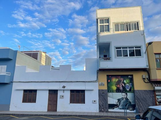 Foto 2 de Edifici en venda a calle Donoso Cortés de 260 m²