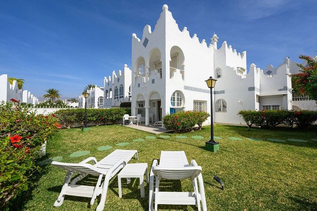 Foto 1 de Xalet en venda a Playa del Inglés de 3 habitacions amb terrassa i piscina