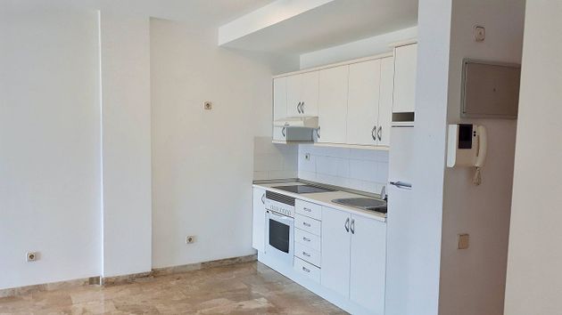 Foto 2 de Alquiler de piso en Vegueta de 2 habitaciones con garaje y ascensor