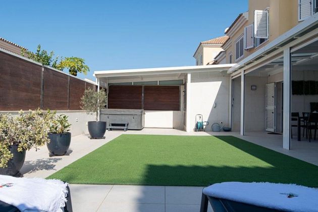 Foto 2 de Casa adossada en venda a Sonnenland de 4 habitacions amb terrassa i piscina