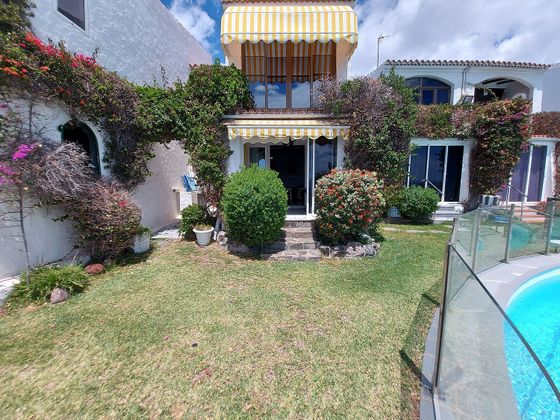 Foto 2 de Casa en lloguer a Playa del Inglés de 2 habitacions amb terrassa i piscina