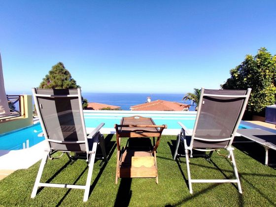 Foto 2 de Xalet en venda a Sauzal (El) de 3 habitacions amb terrassa i piscina