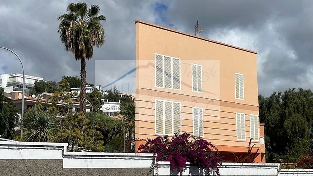 Foto 2 de Venta de casa en Vistabella de 6 habitaciones con terraza y jardín