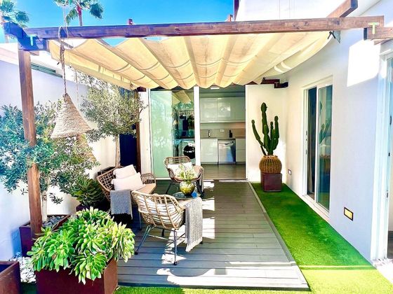 Foto 2 de Casa en venda a avenida De Gran Canaria de 3 habitacions amb terrassa i piscina
