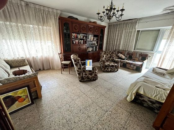 Foto 2 de Casa en venda a Corrales de 4 habitacions amb terrassa i garatge