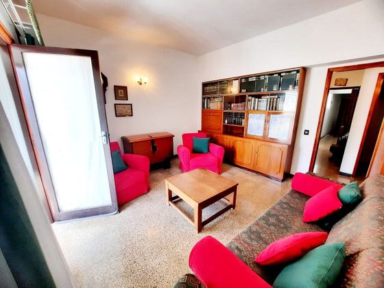 Foto 2 de Venta de casa en calle Portugal de 3 habitaciones y 264 m²