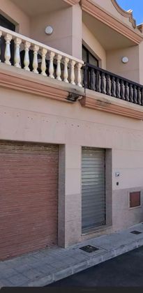 Foto 1 de Venta de local en calle Guadarfía con garaje
