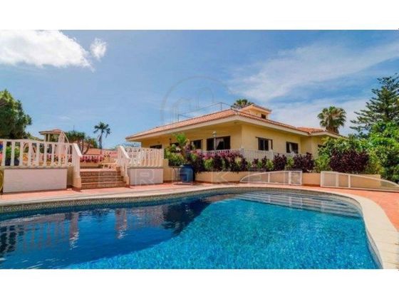 Foto 2 de Xalet en venda a San Antonio - Las Arenas de 6 habitacions amb terrassa i piscina