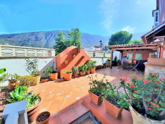 Foto 1 de Casa en venda a Orotava (La) de 3 habitacions amb terrassa i jardí