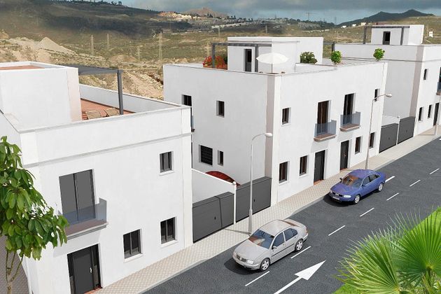 Foto 2 de Casa en venta en calle La Sabina de 3 habitaciones con terraza