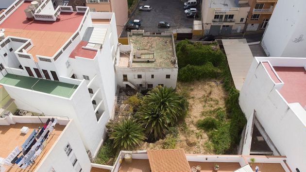 Foto 2 de Venta de chalet en calle Antonio González González de 4 habitaciones con terraza y balcón