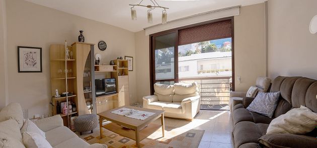 Foto 2 de Dúplex en venta en carretera General de la Victoria de 3 habitaciones con terraza y garaje