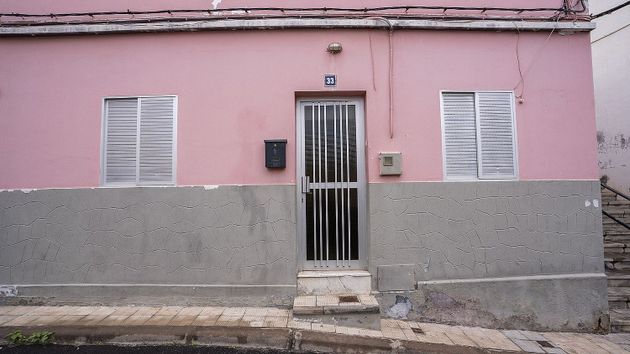 Foto 1 de Casa en venta en calle Enrique Lara de 3 habitaciones con terraza