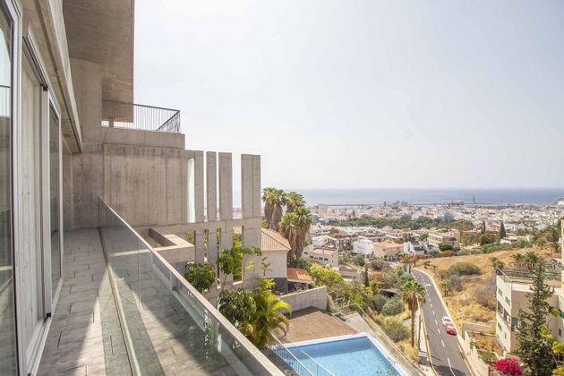 Foto 1 de Venta de edificio en calle Cabo Alvaro Ojeda Barrera con piscina y ascensor