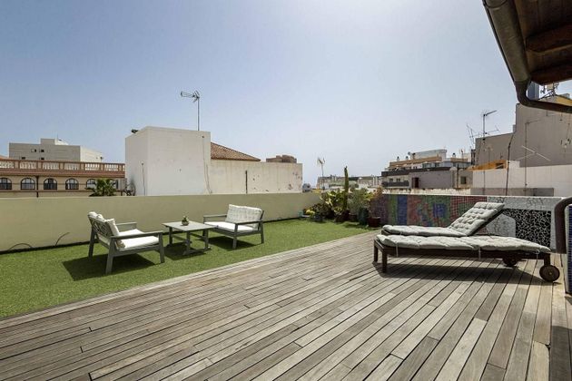 Foto 2 de Xalet en venda a calle Luis Vives de 5 habitacions amb terrassa i garatge