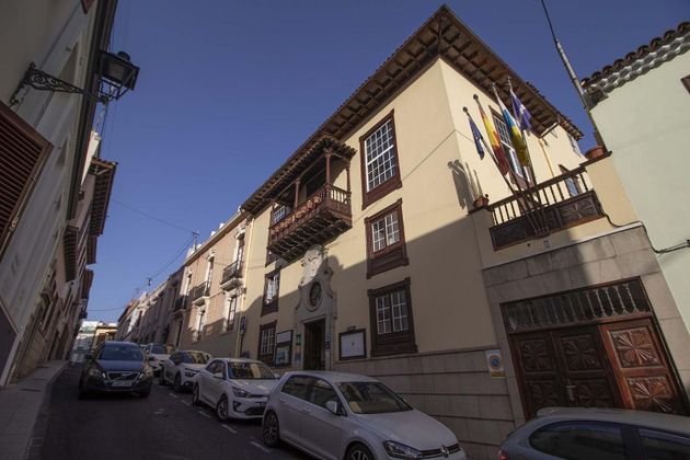 Foto 2 de Casa en venda a calle Hermano Apolinar de 14 habitacions amb terrassa i garatge