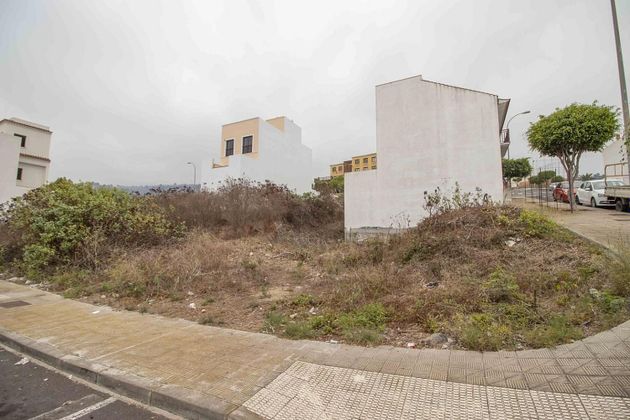 Foto 2 de Venta de terreno en calle La Gomera de 123 m²