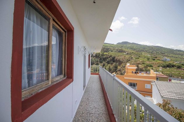 Foto 2 de Venta de chalet en Victoria de Acentejo (La) de 5 habitaciones con terraza y garaje