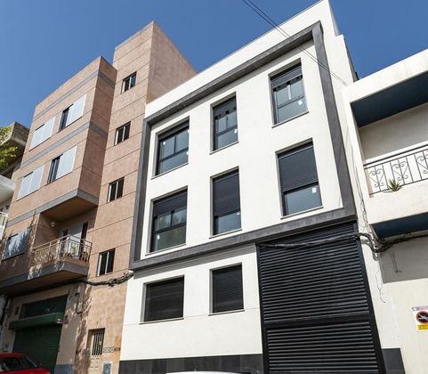 Foto 1 de Venta de piso en calle San Eduardo de 3 habitaciones con terraza y garaje