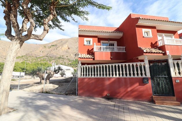 Foto 2 de Casa en venda a Cox de 3 habitacions amb terrassa i piscina