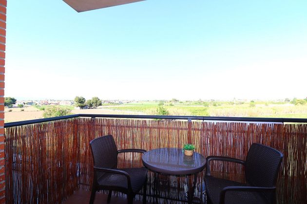 Foto 2 de Venta de piso en Almoradí de 2 habitaciones con terraza y piscina