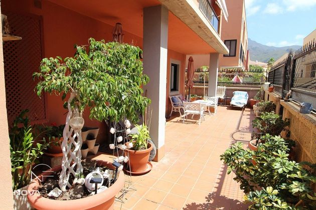 Foto 1 de Pis en venda a Adeje ciudad de 4 habitacions amb terrassa i garatge