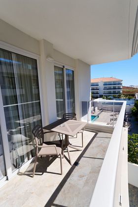 Foto 2 de Pis en lloguer a Palm - Mar de 2 habitacions amb terrassa i piscina