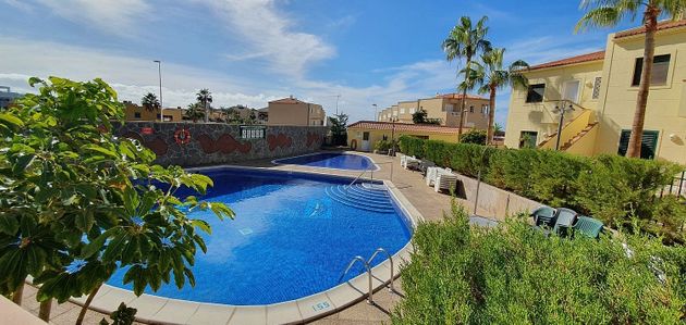 Foto 2 de Àtic en lloguer a Costa Adeje de 1 habitació amb terrassa i piscina