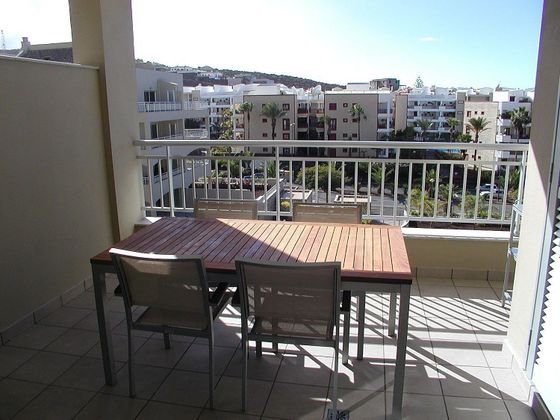 Foto 1 de Venta de ático en calle Ruiseñor de 1 habitación con terraza y piscina