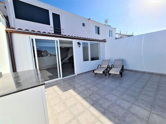 Foto 2 de Casa adossada en venda a calle Goya de 1 habitació amb terrassa i piscina