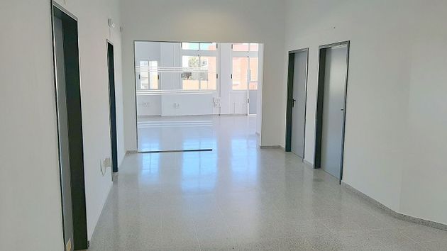 Foto 1 de Oficina en lloguer a La Cuesta - Gracia - Finca España de 183 m²