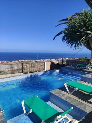 Foto 1 de Xalet en lloguer a Igueste de Candelaria de 5 habitacions amb terrassa i piscina