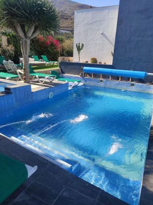 Foto 2 de Xalet en lloguer a Igueste de Candelaria de 5 habitacions amb terrassa i piscina