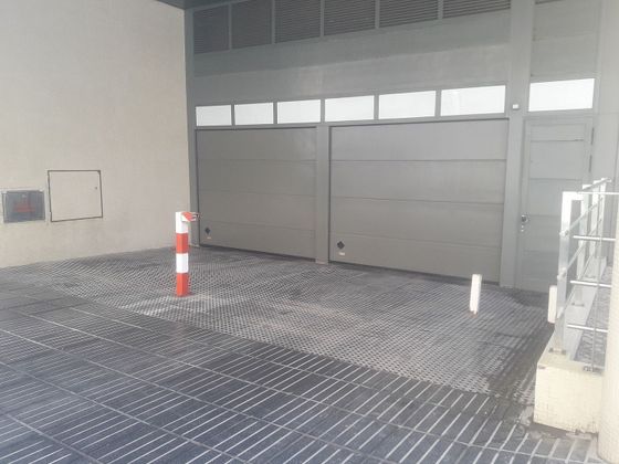 Foto 1 de Garatge en venda a calle Albareda de 14 m²