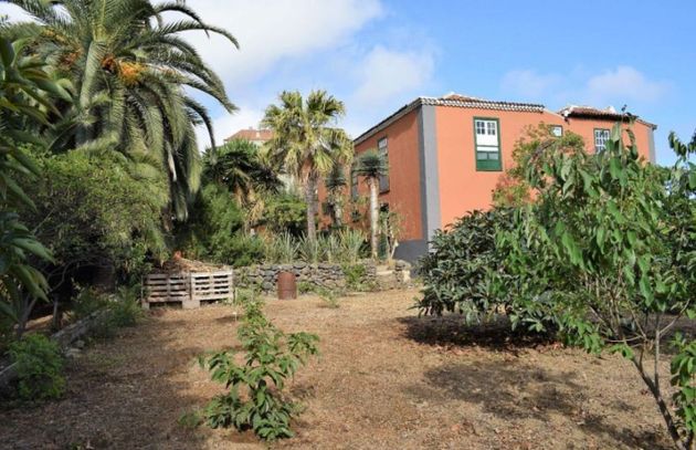 Foto 2 de Xalet en venda a calle La Carrera de 4 habitacions amb terrassa i jardí