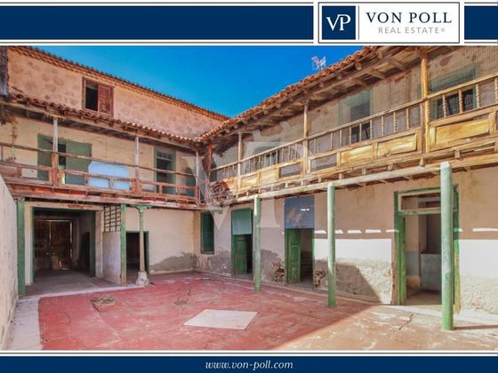 Foto 1 de Casa adossada en venda a Vilaflor de 9 habitacions amb terrassa i balcó