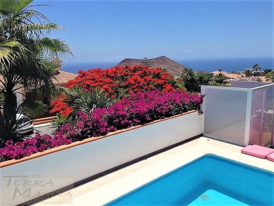 Foto 2 de Casa en venda a Chayofa - Las Camellas de 7 habitacions amb terrassa i piscina